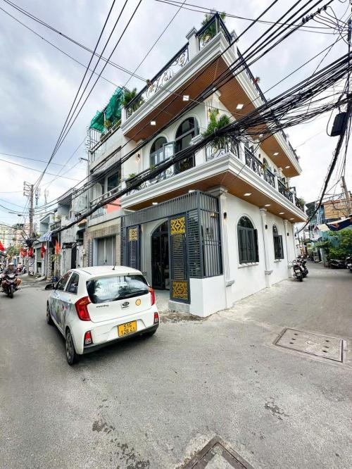 Nhà Riêng Đẹp Đường 8 Thủ Đức 5x20m, 4 Tầng - Giá Cước 10 Tỷ, Sở Hữu Ngay